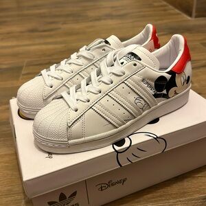 Adidas Disney x Superstar 'Mickey Mouse' FW2901 Men Size 4 Rare